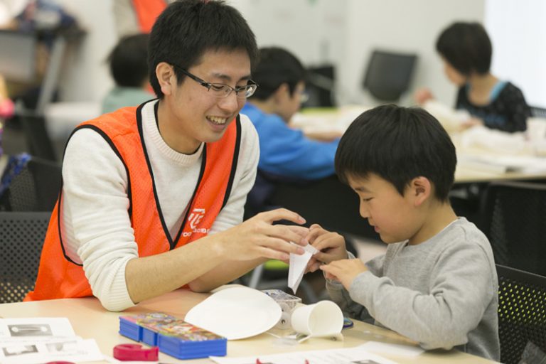 豊田合成、一宮少年少女発明クラブ入講式を開催