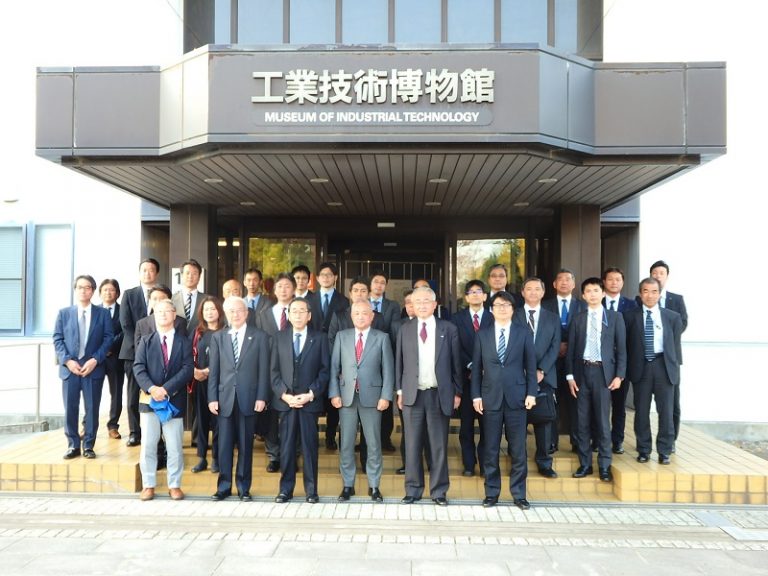 東部ゴム商組が見学会を開催