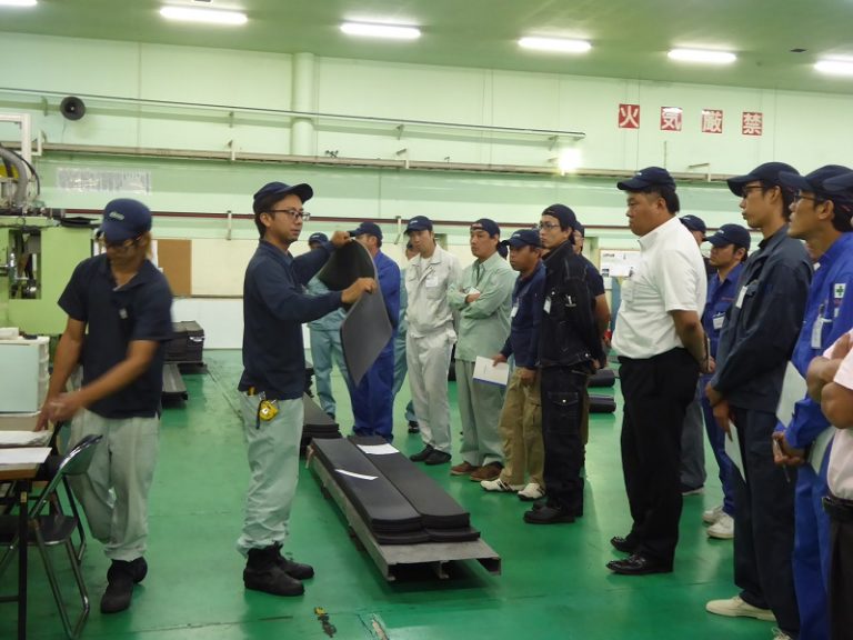 吉野ゴム工業、「二枚目君」好調で2物件完納