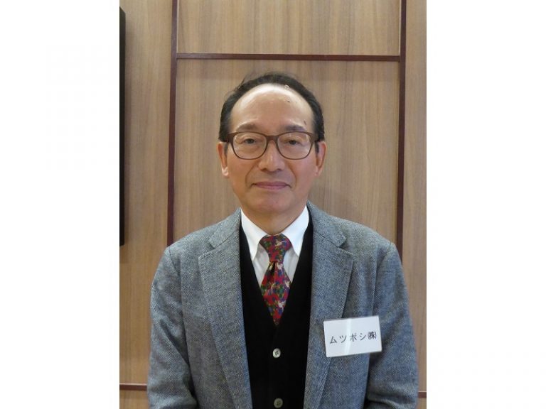 新支部長に田井（ムツボシ副社長）氏、小賀野（オガノ社長）氏が新副支部長に