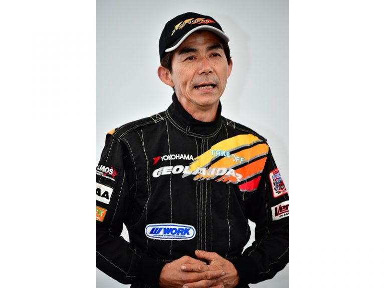 横浜ゴムがAXCR参戦選手サポート