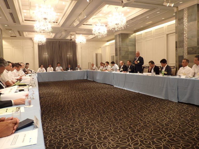 東部ゴム商組、工業用品部会商工懇談会を開催