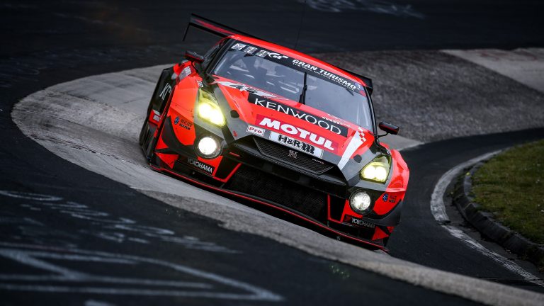 横浜ゴム、「ニュルブルクリンク24時間耐久レース」参戦の4台をサポート
