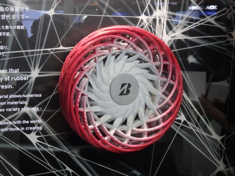 ブリヂストン、新ポリマー用いたコンセプトタイヤを出展