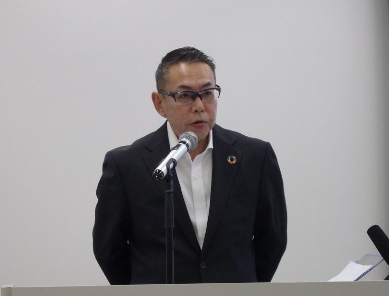 日本ゼオン、エラストマー素材事業は減収減益
