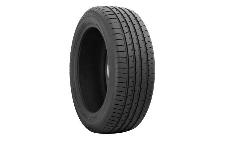 TOYO TIRE、トヨタ新型「ハリアー」に新車装着