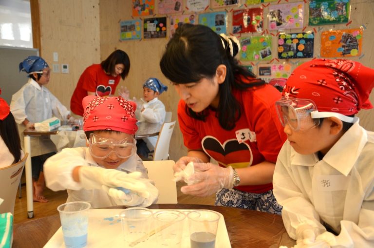 ランクセス、震災直後から被災地支援を継続