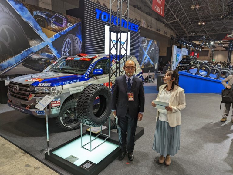 TOYO TIRE、オートサロンで「OPEN COUNTRY」、「PROXES」アピール