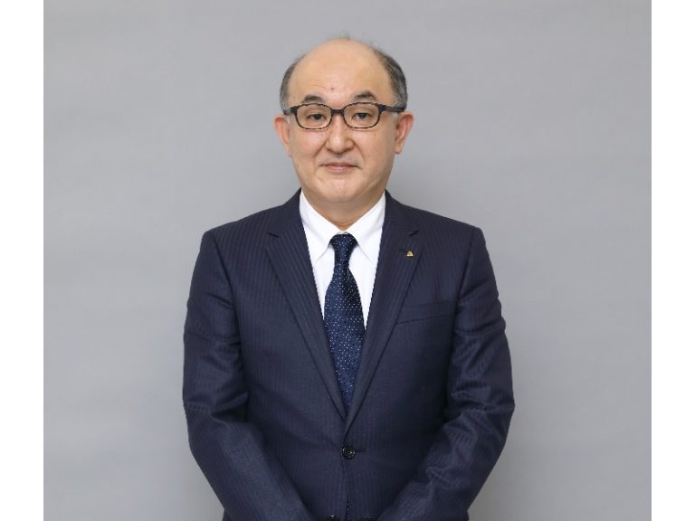 アキレス、新社長に日景一郎専務取締役