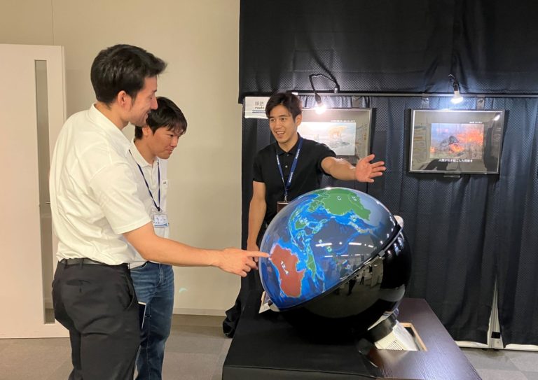 豊田合成、「環境展示会」を開催