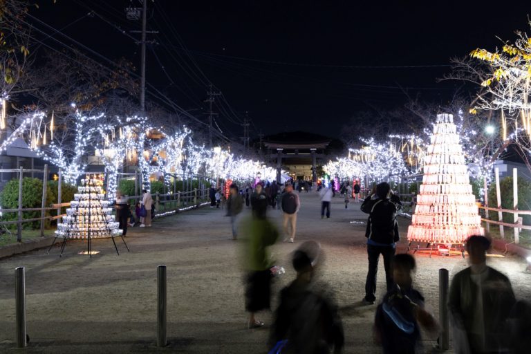 豊田合成、稲沢市へLEDイルミネーションを寄贈