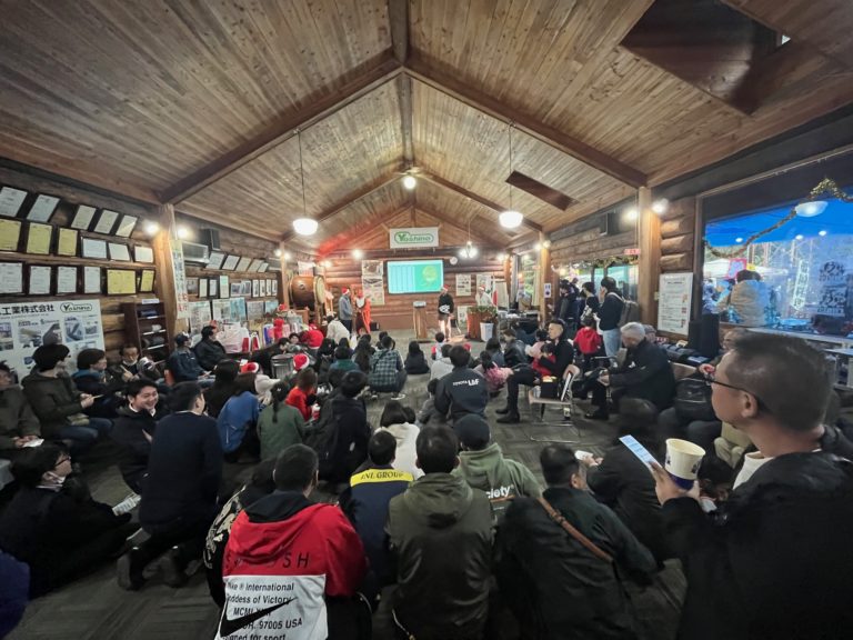 𠮷野ゴム工業、４年ぶりにクリスマス会