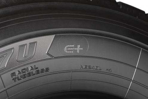 横浜ゴム、トラック・バス用タイヤに独自マーク「E＋」の付与を開始