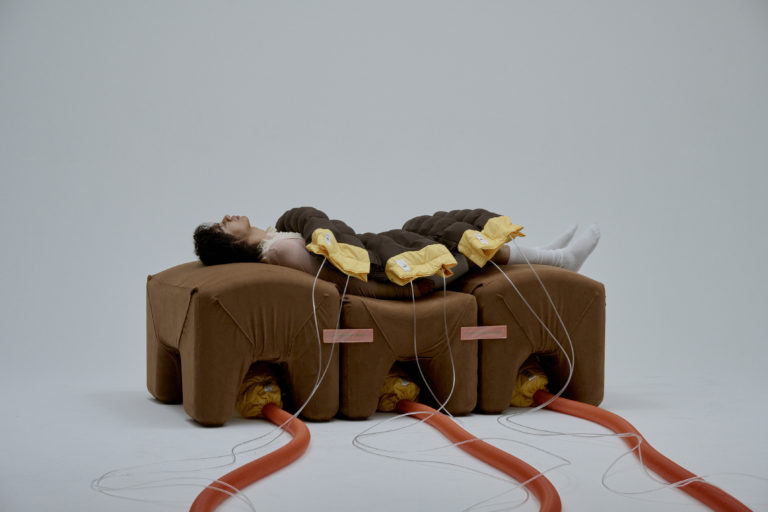 ブリヂストン、ゴム人工筋肉を活用した柔らかいロボット「Morph」を開発