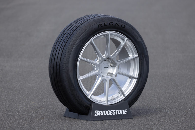 ブリヂストン、「REGNO GR－XⅢ」の試乗会を開催