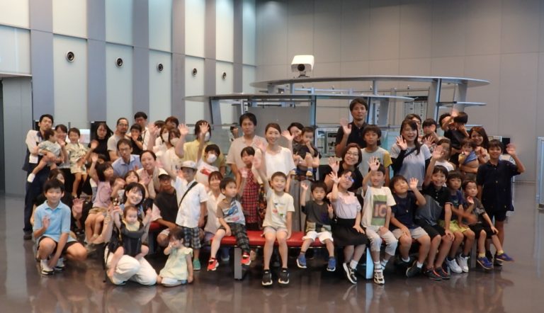 バンドー化学、「子ども参観日」を開催