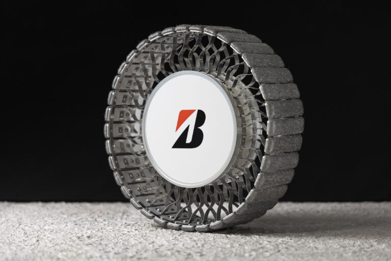 ブリヂストン、月面探査車用タイヤが「Tire Concept of the Year」を受賞