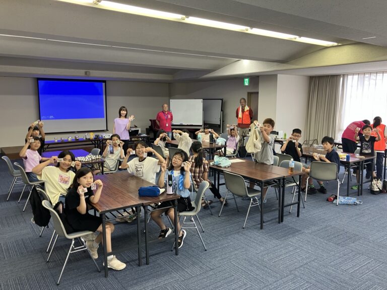 豊田合成、夏休みの児童向けにモノづくり教室を実施