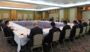 第43回全国ゴム商組連合会が名古屋で開催、人手不足やコスト削減が共通課題に