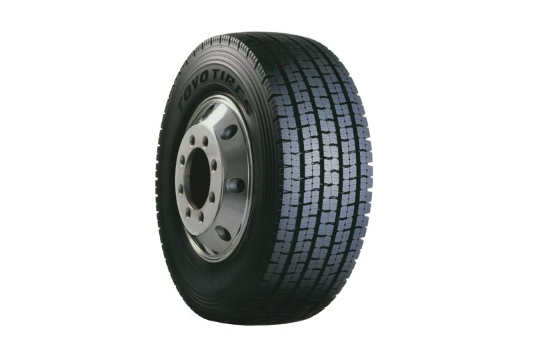 TOYO TIRE、変化する輸送ニーズに応えるトラック・バス用スタッドレスタイヤ