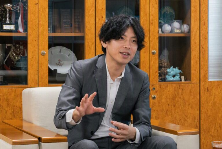 【新社長のよこがお】ヤマカミ社長 山上 翔氏