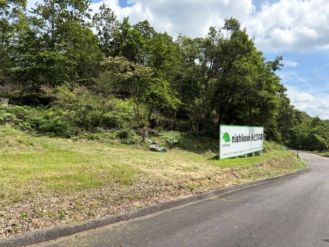 西川ゴム工業、社員ボランティアが森林保全活動を実施